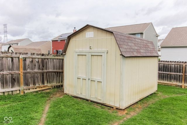 11614 Brook Bay Lane, Indianapolis, IN 46229