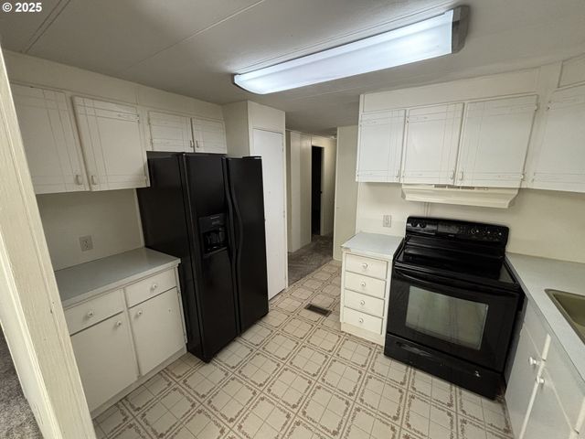 5336 BUCKSKIN BOB, Florence, OR 97439