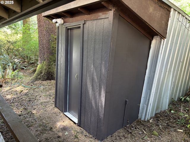 5336 BUCKSKIN BOB, Florence, OR 97439