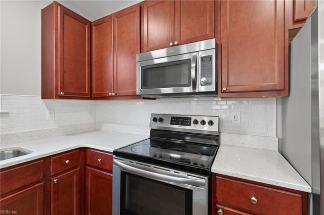 2024 Finchley DR # 385, Chesapeake, VA 23321