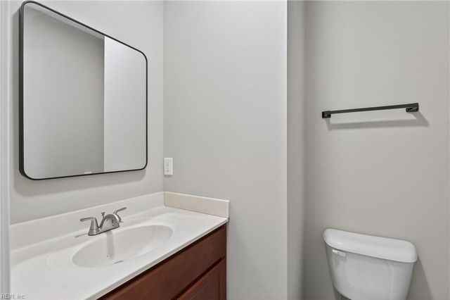 2024 Finchley DR # 385, Chesapeake, VA 23321