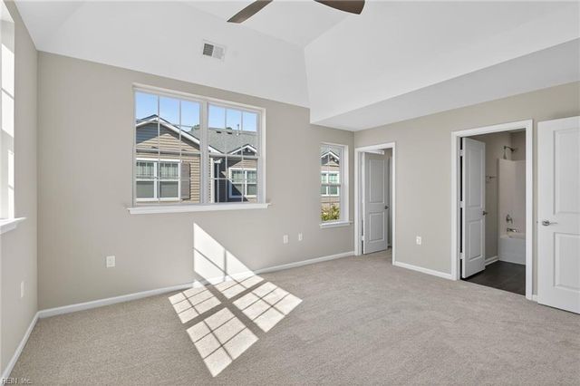 2024 Finchley DR # 385, Chesapeake, VA 23321