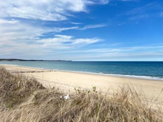 20 Brady Road, Sagamore Beach, MA 02562