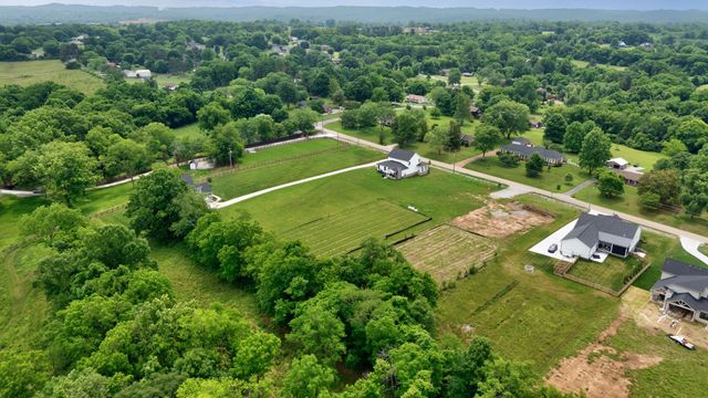 1514 Frye Rd, Columbia, TN 38401