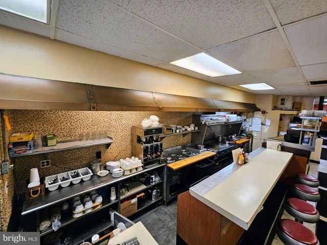 192 S BROAD ST, Trenton, NJ 08608