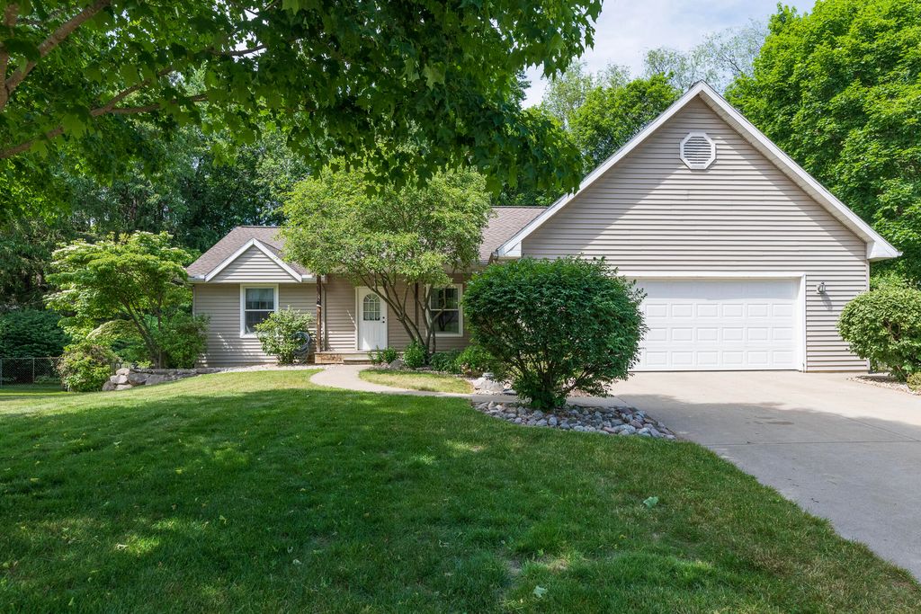 11175 Delmar Avenue, Richland, MI 49083