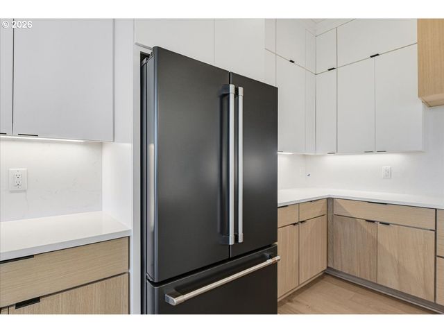 1597 Nw GOODWIN St, Camas, WA 98607