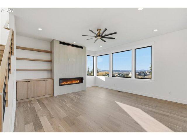 1597 Nw GOODWIN St, Camas, WA 98607