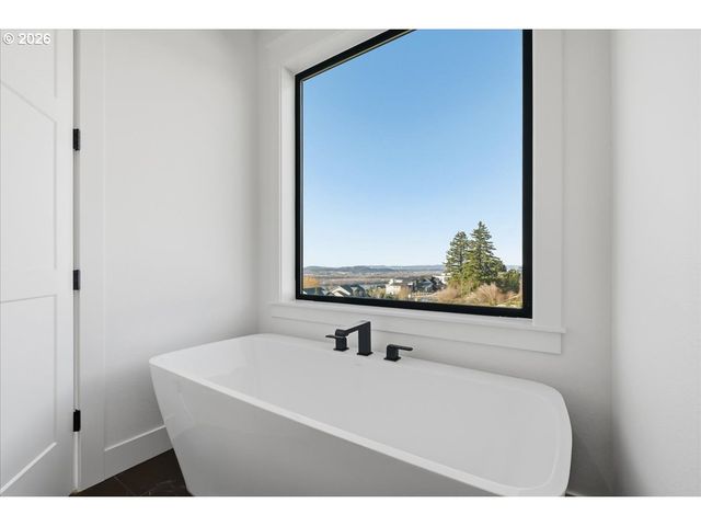 1597 Nw GOODWIN St, Camas, WA 98607