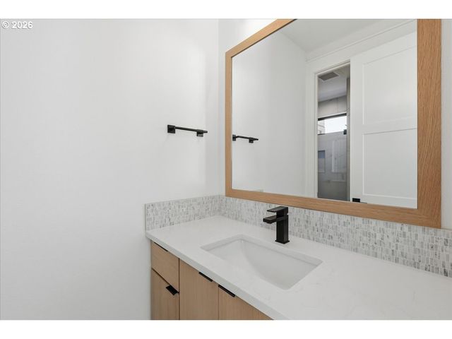 1597 Nw GOODWIN St, Camas, WA 98607