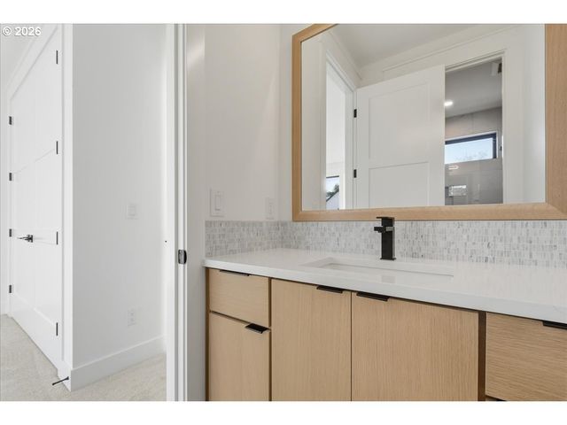 1597 Nw GOODWIN St, Camas, WA 98607