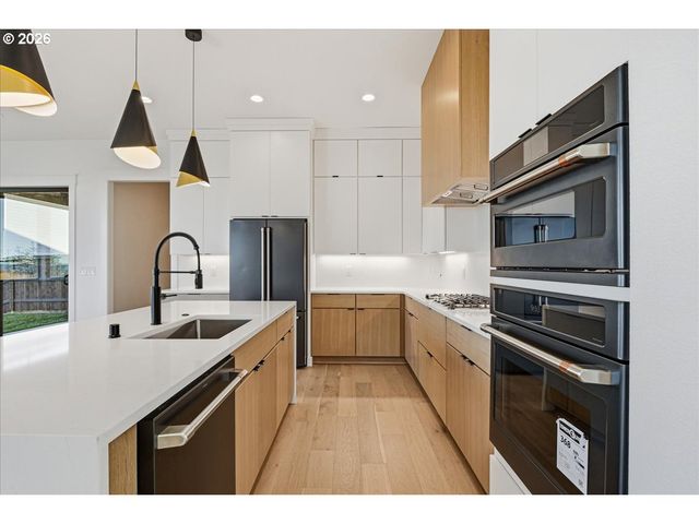 1597 Nw GOODWIN St, Camas, WA 98607