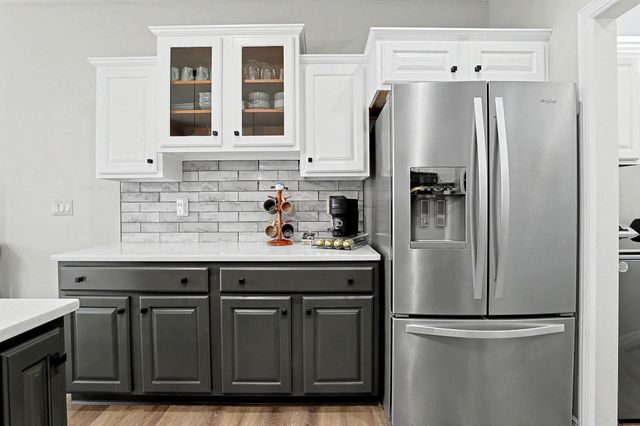 728 N Timberleaf Cir, Derby, KS 67037