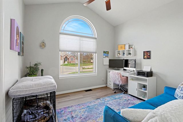 728 N Timberleaf Cir, Derby, KS 67037