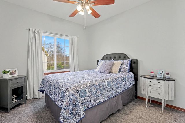 728 N Timberleaf Cir, Derby, KS 67037