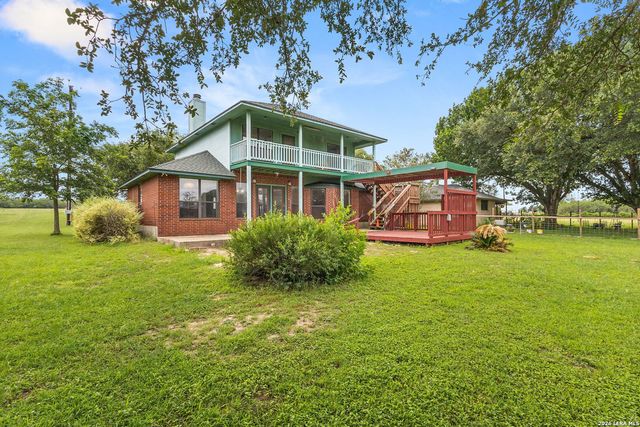 16567 Fm 725, Seguin, TX 78155