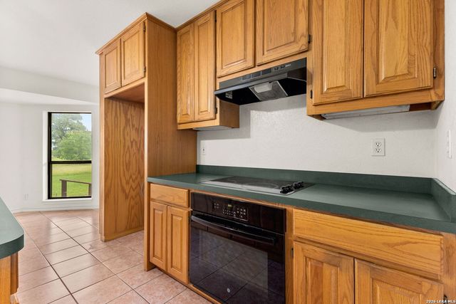 16567 Fm 725, Seguin, TX 78155