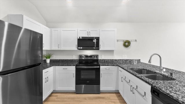 304 Del Monte Drive, Huntsville, TX 77320