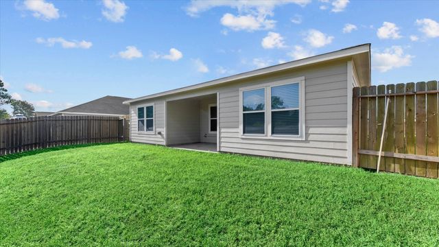 304 Del Monte Drive, Huntsville, TX 77320