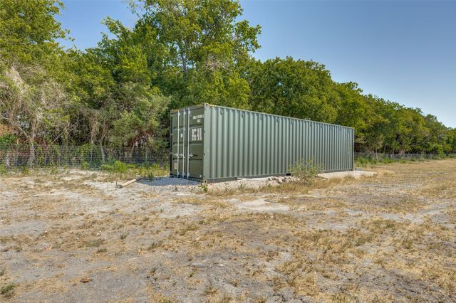 5788 Co Rd 4640, Trenton, TX 75490