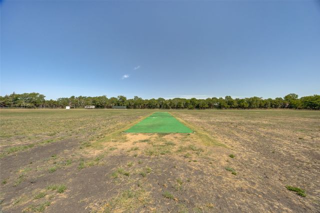 5788 Co Rd 4640, Trenton, TX 75490