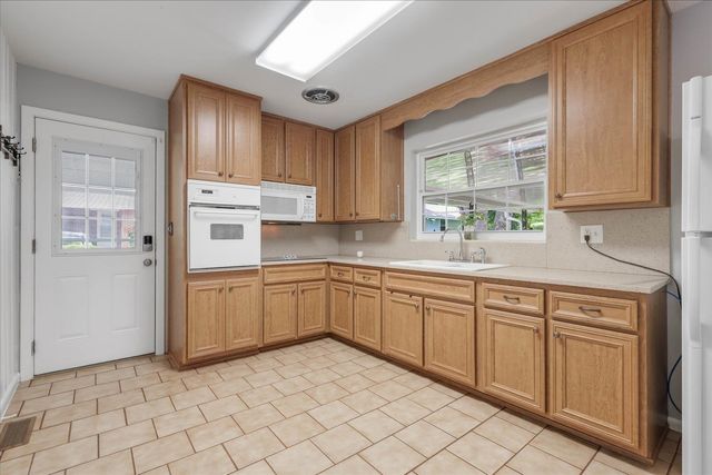 1917 Sharon Road, Tallahassee, FL 32303