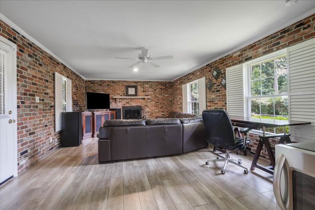 1917 Sharon Road, Tallahassee, FL 32303