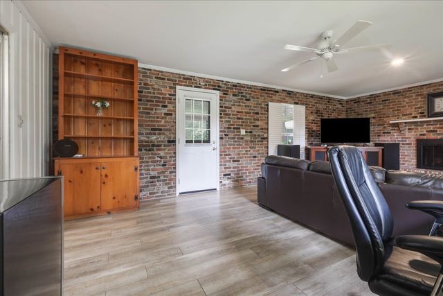 1917 Sharon Road, Tallahassee, FL 32303