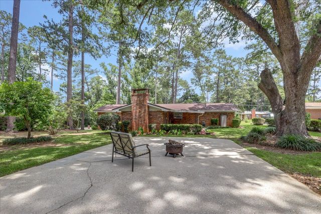 1917 Sharon Road, Tallahassee, FL 32303