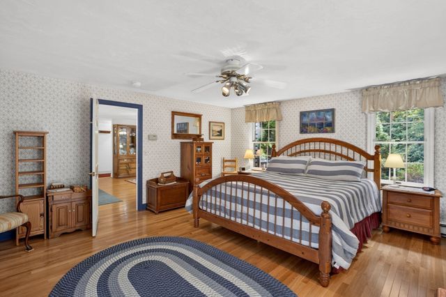 442 Flint St, Barnstable, MA 02648