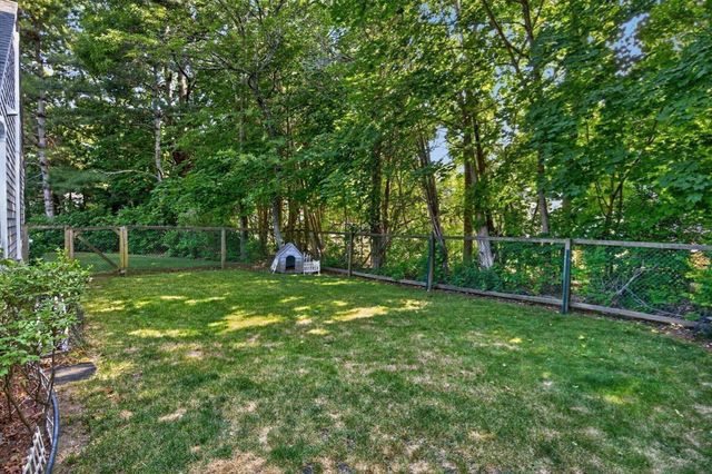 442 Flint St, Barnstable, MA 02648