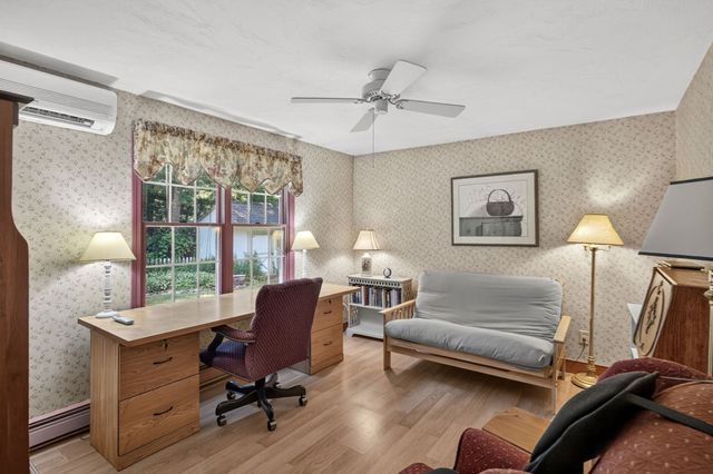 442 Flint St, Barnstable, MA 02648