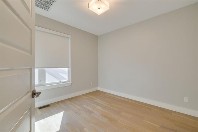 1138 NW 13th Street B, Oklahoma City, OK 73106