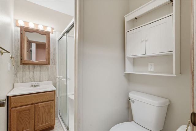 130 29th Avenue SW, Cedar Rapids, IA 52404
