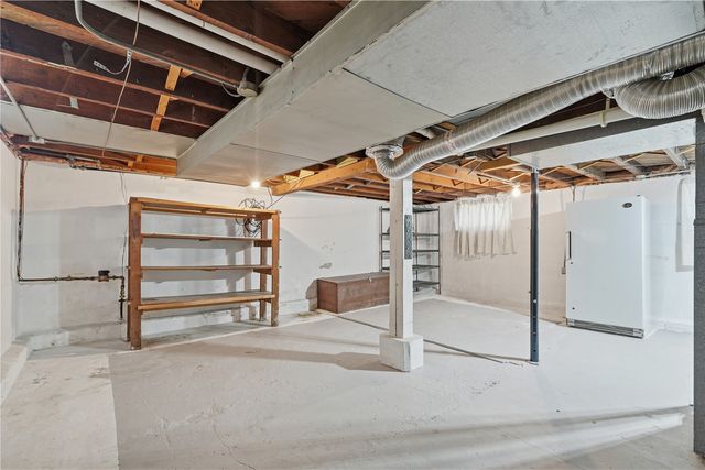 130 29th Avenue SW, Cedar Rapids, IA 52404