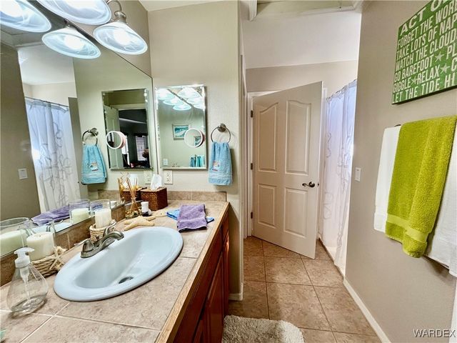 5628 S Desert Lakes Drive, Fort Mohave, AZ 86426