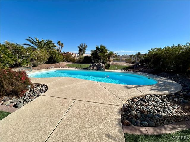 5628 S Desert Lakes Drive, Fort Mohave, AZ 86426