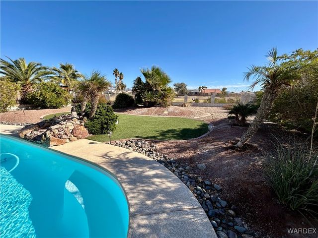 5628 S Desert Lakes Drive, Fort Mohave, AZ 86426