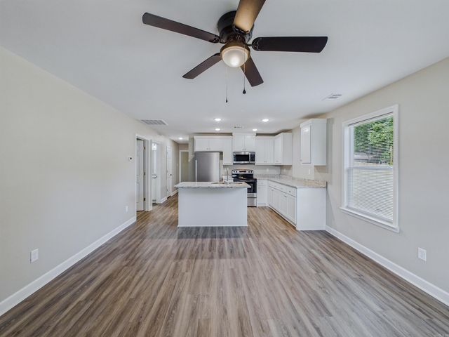 2221.5 E Washington, North Little Rock, AR 72214