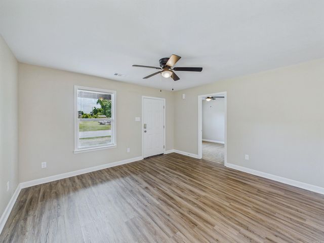 2221.5 E Washington, North Little Rock, AR 72214