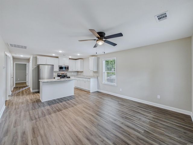 2221.5 E Washington, North Little Rock, AR 72214