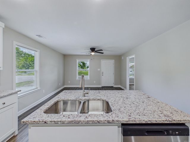 2221.5 E Washington, North Little Rock, AR 72214