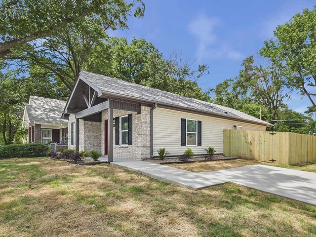2221.5 E Washington, North Little Rock, AR 72214