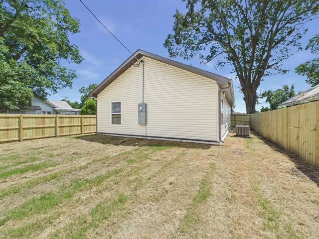 2221.5 E Washington, North Little Rock, AR 72214