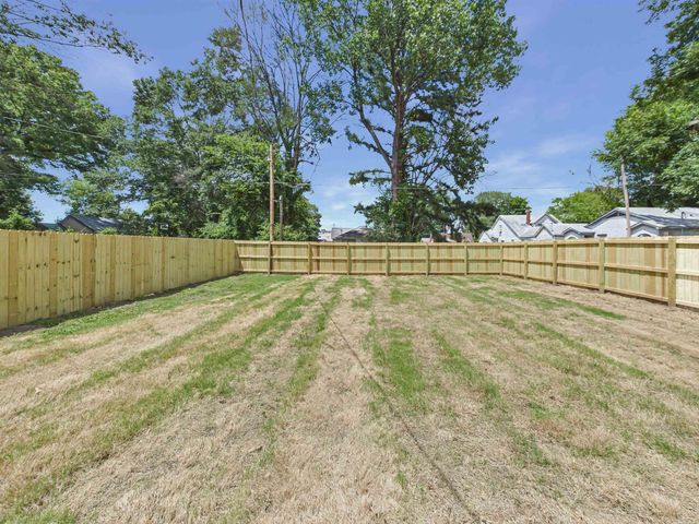 2221.5 E Washington, North Little Rock, AR 72214