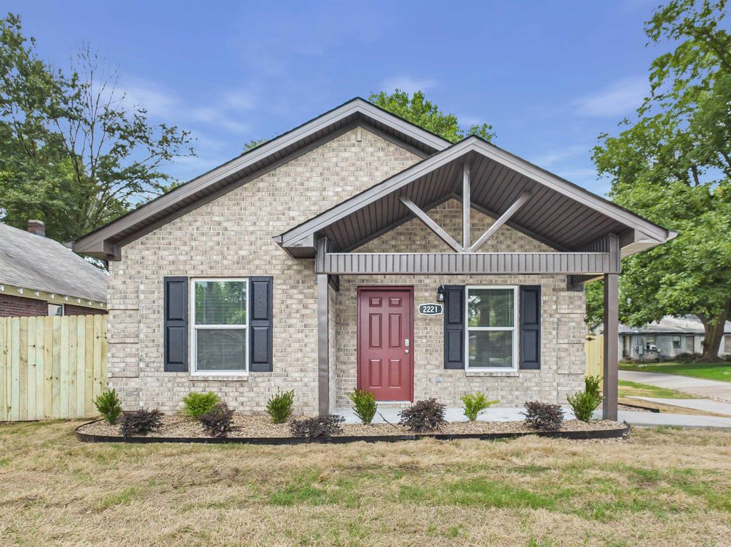 2221.5 E Washington, North Little Rock, AR 72214