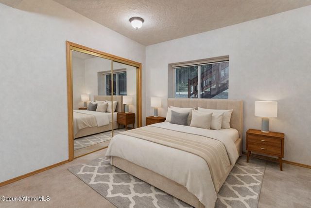 493 Rim Dr, Moyie Springs, ID 83845