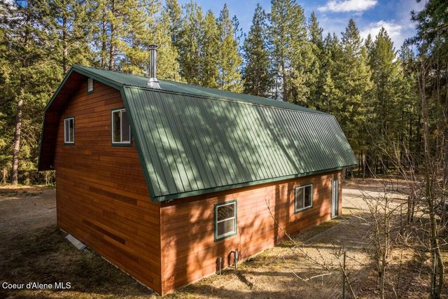 493 Rim Dr, Moyie Springs, ID 83845
