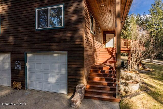493 Rim Dr, Moyie Springs, ID 83845
