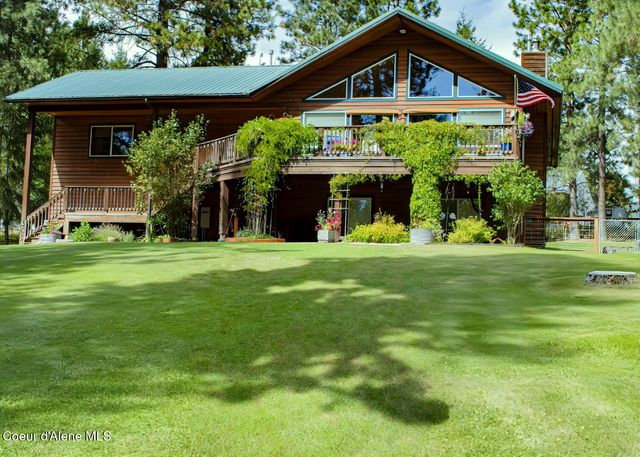493 Rim Dr, Moyie Springs, ID 83845